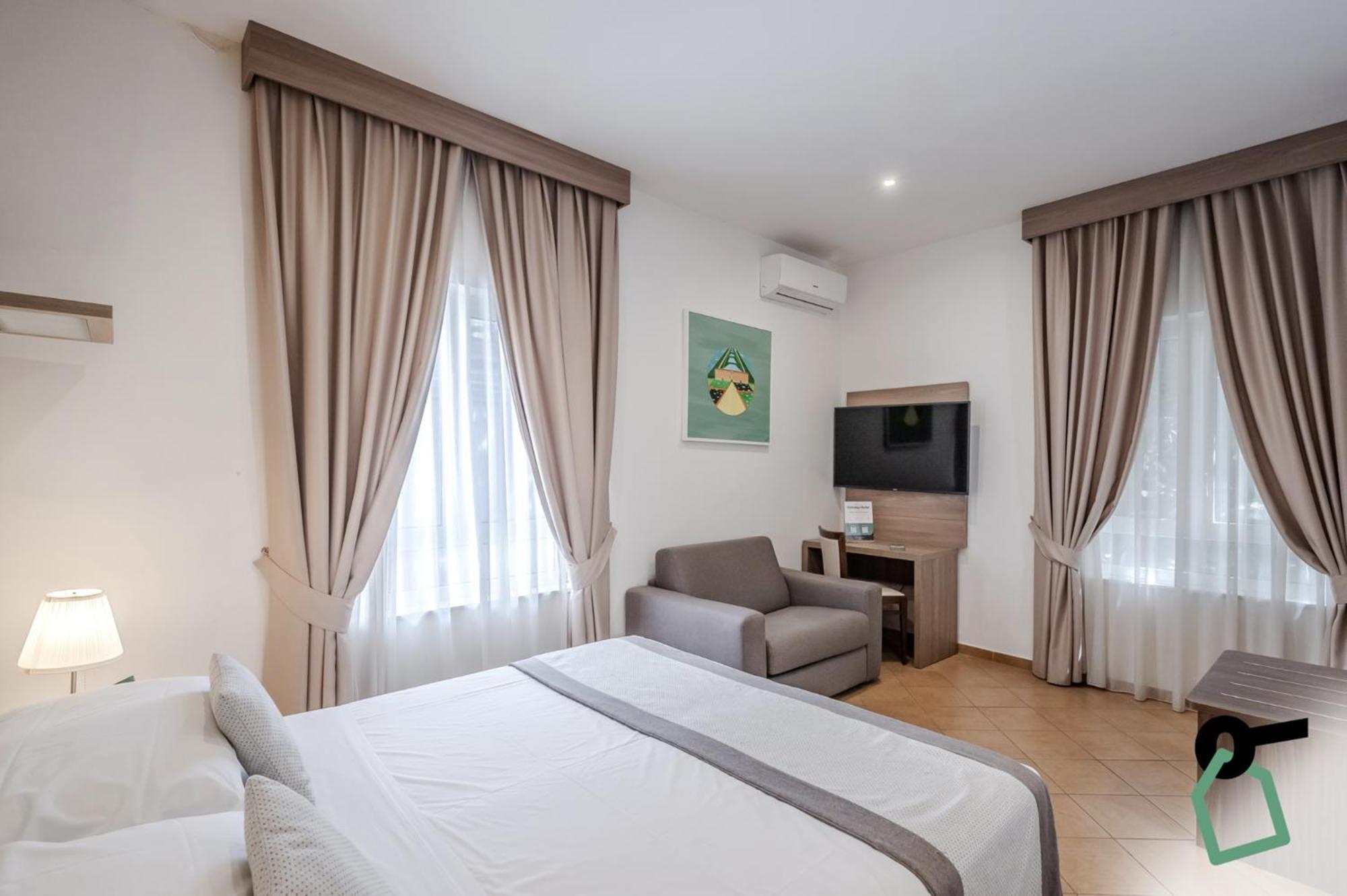 Hotiday Room Collection - Napoli Residenza Scarlatti エクステリア 写真