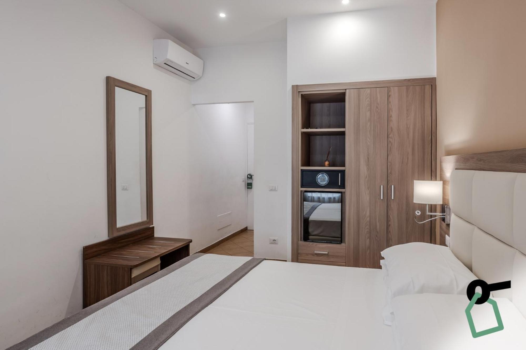 Hotiday Room Collection - Napoli Residenza Scarlatti エクステリア 写真