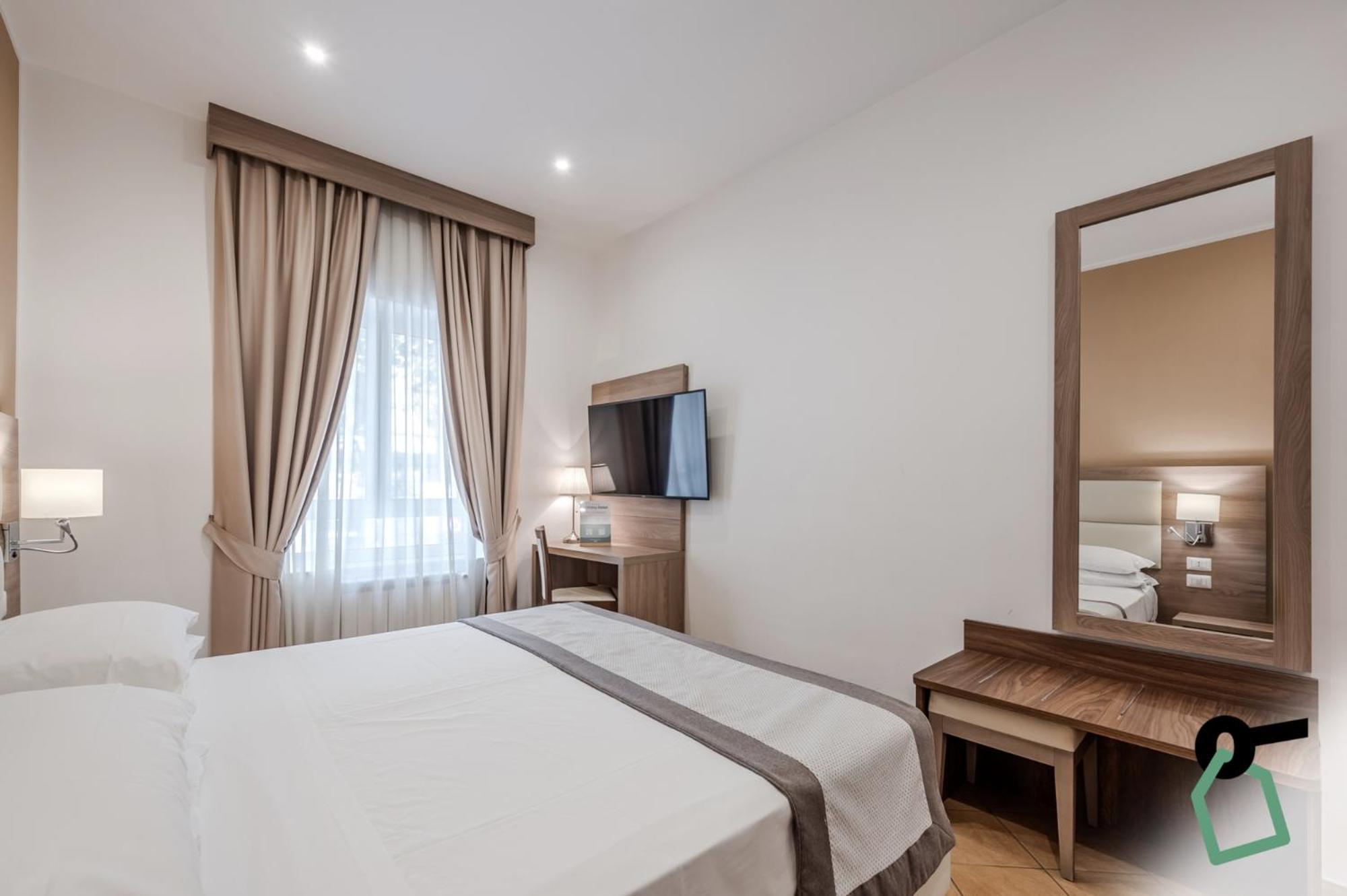 Hotiday Room Collection - Napoli Residenza Scarlatti エクステリア 写真