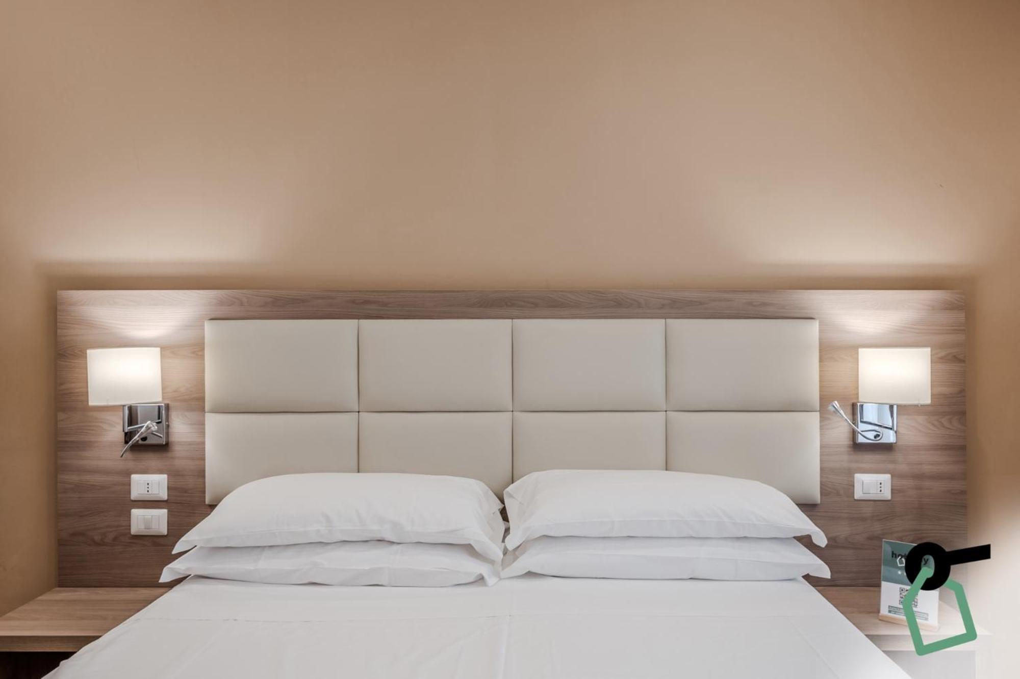 Hotiday Room Collection - Napoli Residenza Scarlatti エクステリア 写真